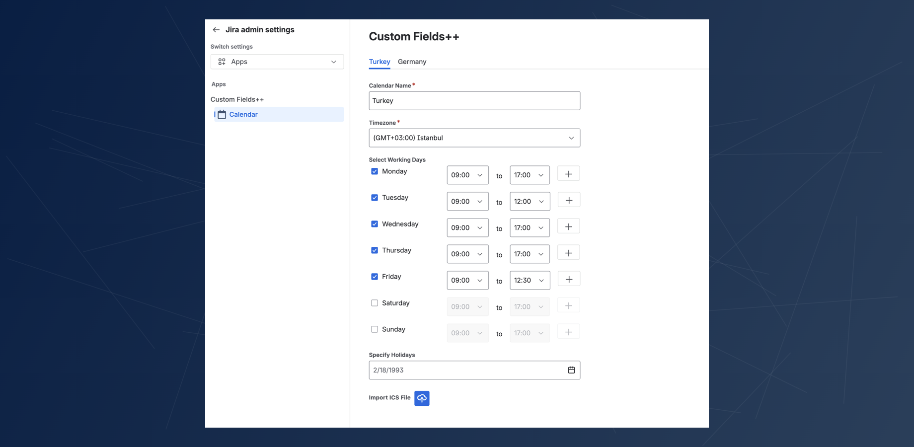 The app's calendar configuration screen, showing working days selected and specific start and end times defined for each day, along with timezone setting as "Turkey (GMT+03:00) Istanbul".